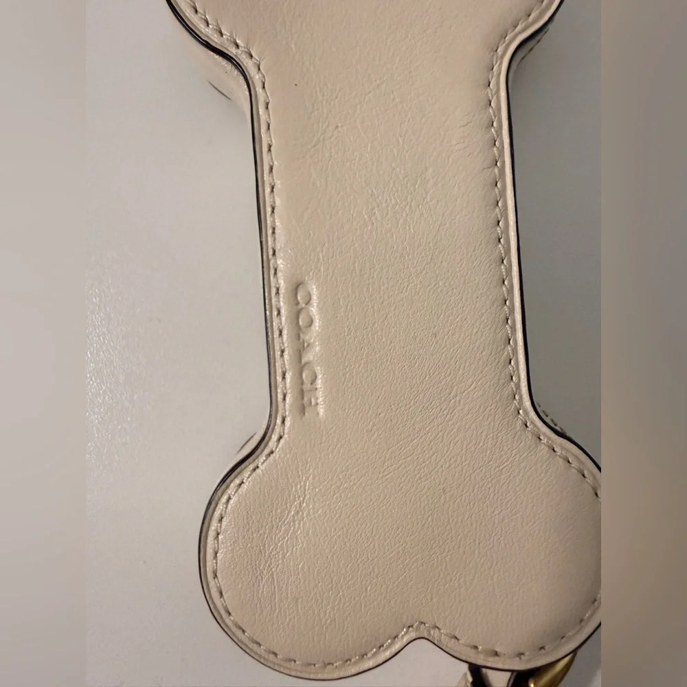 Coach Bone-Shaped Cream Coin Purse - Picture 3 of 6
